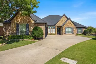 1203 Huntington Cove Ct, Granbury, TX 76048 - Photo 1