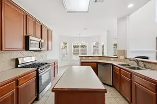 3617 Queenswood Ct, Fort Worth, TX 76244 - Photo 7