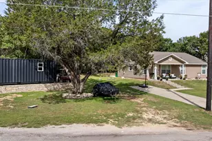 807 Rock Harbor Dr, Granbury, TX 76048 - Photo 23