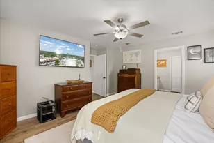 807 Rock Harbor Dr, Granbury, TX 76048 - Photo 11