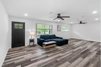 5825 Walla Avenue, Fort Worth, TX 76133 - Photo 9