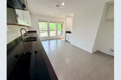 1827 Rhinevalley Drive, Arlington, TX 76012 - Photo 7