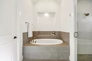 2100 Pleasant Run Ln, Fort Worth, TX 76008 - Photo 15