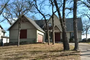 110 Pawnee Trail, Gainesville, TX 76240 - Photo 1