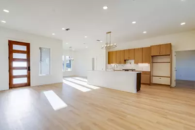 2634 Bainbridge Drive, Dallas, TX 75237 - Photo 5