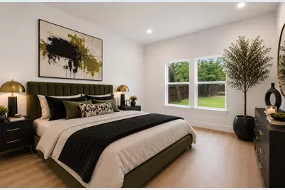 2634 Bainbridge Drive, Dallas, TX 75237 - Photo 13