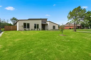 2634 Bainbridge Dr, Dallas, TX 75237 - Photo 33