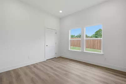 2634 Bainbridge Drive, Dallas, TX 75237 - Photo 21