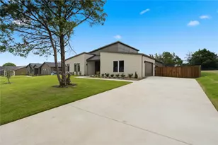 2634 Bainbridge Dr, Dallas, TX 75237 - Photo 35
