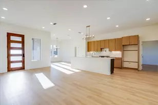 2634 Bainbridge Dr, Dallas, TX 75237 - Photo 7