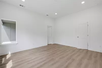 2634 Bainbridge Drive, Dallas, TX 75237 - Photo 25