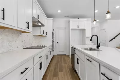 1512 Gentle Creek Lane, Fort Worth, TX 76052 - Photo 9