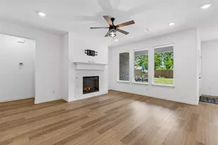 1512 Gentle Crk Ln, Fort Worth, TX 76052 - Photo 5