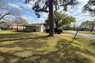 301 Boyd Loop, Bonham, TX 75418 - Photo 3