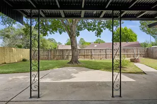 812 Prestwick St, Bedford, TX 76022 - Photo 25