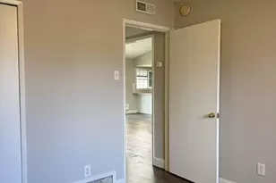 422 Woodmere Dr, Garland, TX 75043 - Photo 7