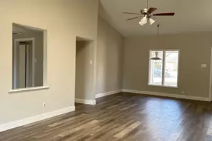 422 Woodmere Dr, Garland, TX 75043 - Photo 3