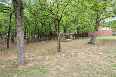 6211 Fox Hunt Drive, Arlington, TX 76001 - Photo 37
