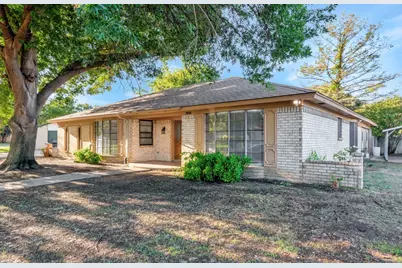 3816 Buckhorn Place, Fort Worth, TX 76137 - Photo 11