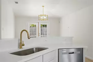 929 Haley Dr, Dallas, TX 75253 - Photo 13