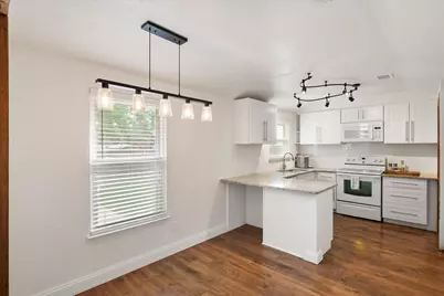 635 S Waxahachie Street, Mansfield, TX 76063 - Photo 11