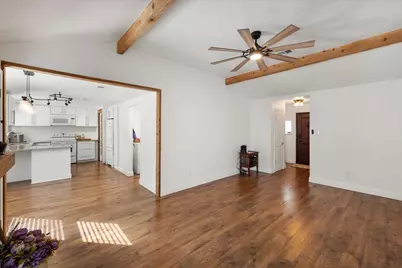 635 S Waxahachie Street, Mansfield, TX 76063 - Photo 5