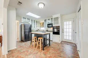 1745 Hilltop Dr, Garland, TX 75042 - Photo 11