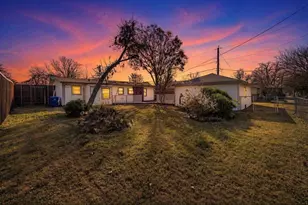 1745 Hilltop Dr, Garland, TX 75042 - Photo 23