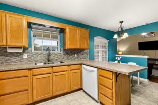 113 Bobcat Dr, Lacy Lakeview, TX 76705 - Photo 13