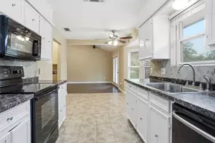 148 Lilac Ln, Azle, TX 76020 - Photo 9