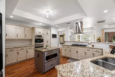 2103 Lake Country Drive, Arlington, TX 76012 - Photo 11