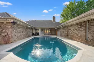 2103 Lake Country Dr, Arlington, TX 76012 - Photo 29