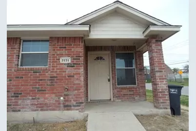 3129 NW Loraine Street NW, Fort Worth, TX 76106 - Photo 1