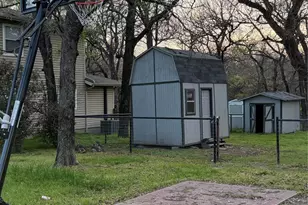 150 Ash Creek Ct, Springtown, TX 76082 - Photo 17