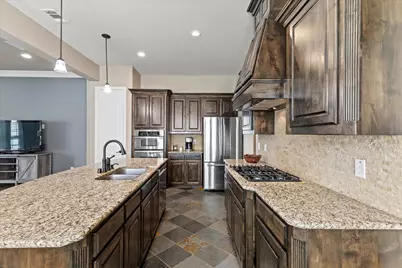 12445 Pleasant Hill Lane, Frisco, TX 75033 - Photo 11