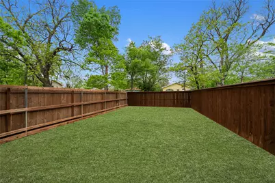 5227 Lindsley Avenue, Dallas, TX 75223 - Photo 21
