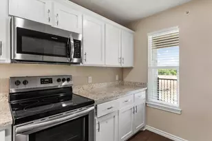 1406 Courtney Pl, Cleburne, TX 76033 - Photo 11