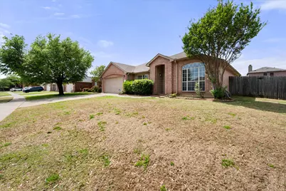 1 Boltes Court, Mansfield, TX 76063 - Photo 5