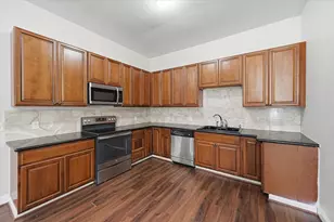 807 Wyatt St, Waxahachie, TX 75165 - Photo 9