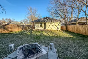 815 Ritchey St, Gainesville, TX 76240 - Photo 17