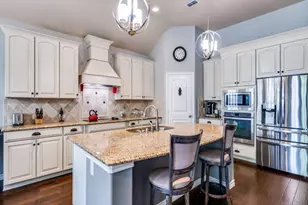 1220 Isabella Ln, Savannah, TX 76227 - Photo 11