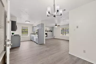 208 Gregory Drive, DeSoto, TX 75115 - Photo 7