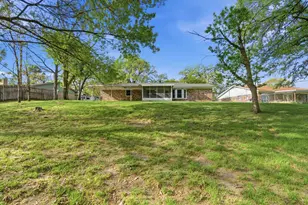 317 Glenhaven Dr, Azle, TX 76020 - Photo 33