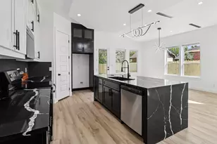 3513 Nomas St, Dallas, TX 75216 - Photo 5