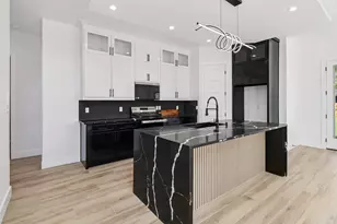 3513 Nomas St, Dallas, TX 75216 - Photo 3