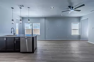 2419 Jeffries St, Dallas, TX 75215 - Photo 3