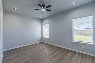 2419 Jeffries St, Dallas, TX 75215 - Photo 13