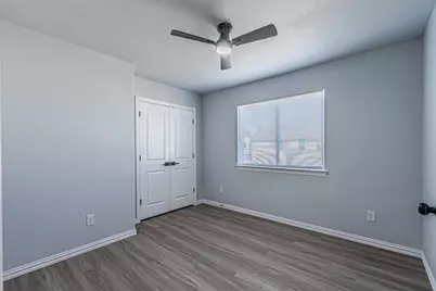 2419 Jeffries Street, Dallas, TX 75215 - Photo 9