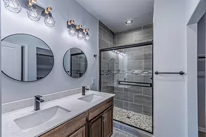 2419 Jeffries Street, Dallas, TX 75215 - Photo 17