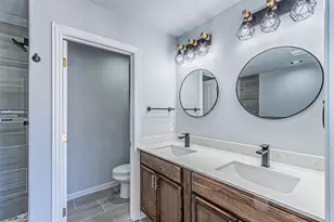 2419 Jeffries St, Dallas, TX 75215 - Photo 11